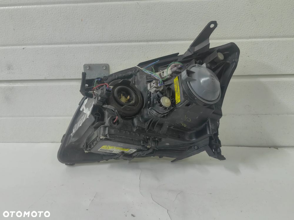 Toyota Avensis T25 lift lampa przednia prawa xenon - 3