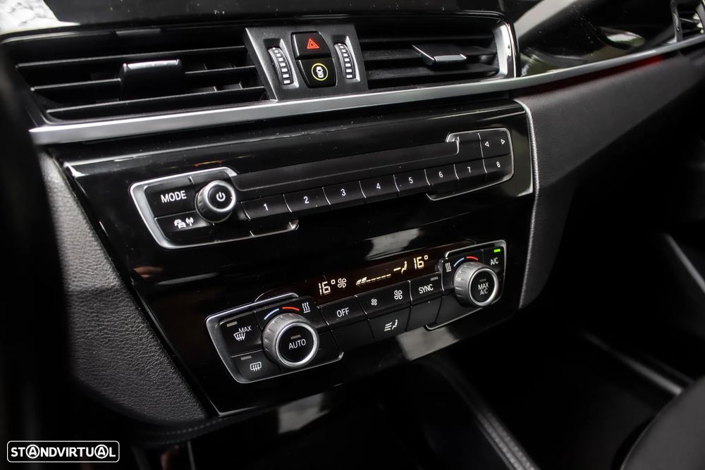 BMW X1 16 d sDrive Line Sport - 18