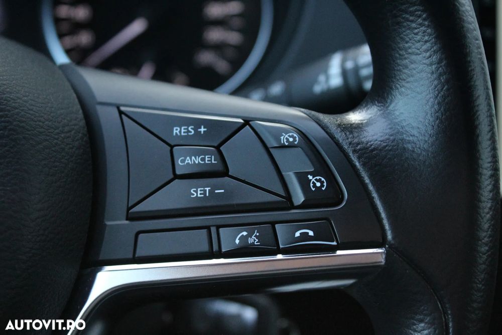 Nissan Qashqai 1.5 DCI N-CONNECTA - 13