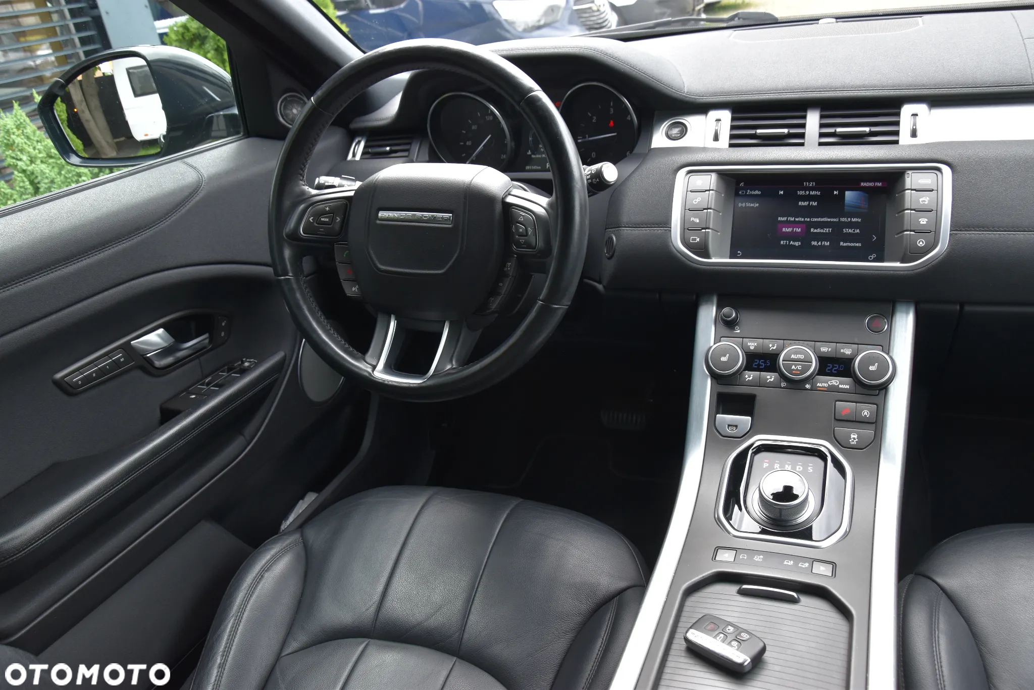 Land Rover Range Rover Evoque TD4 SkyView Edition - 13