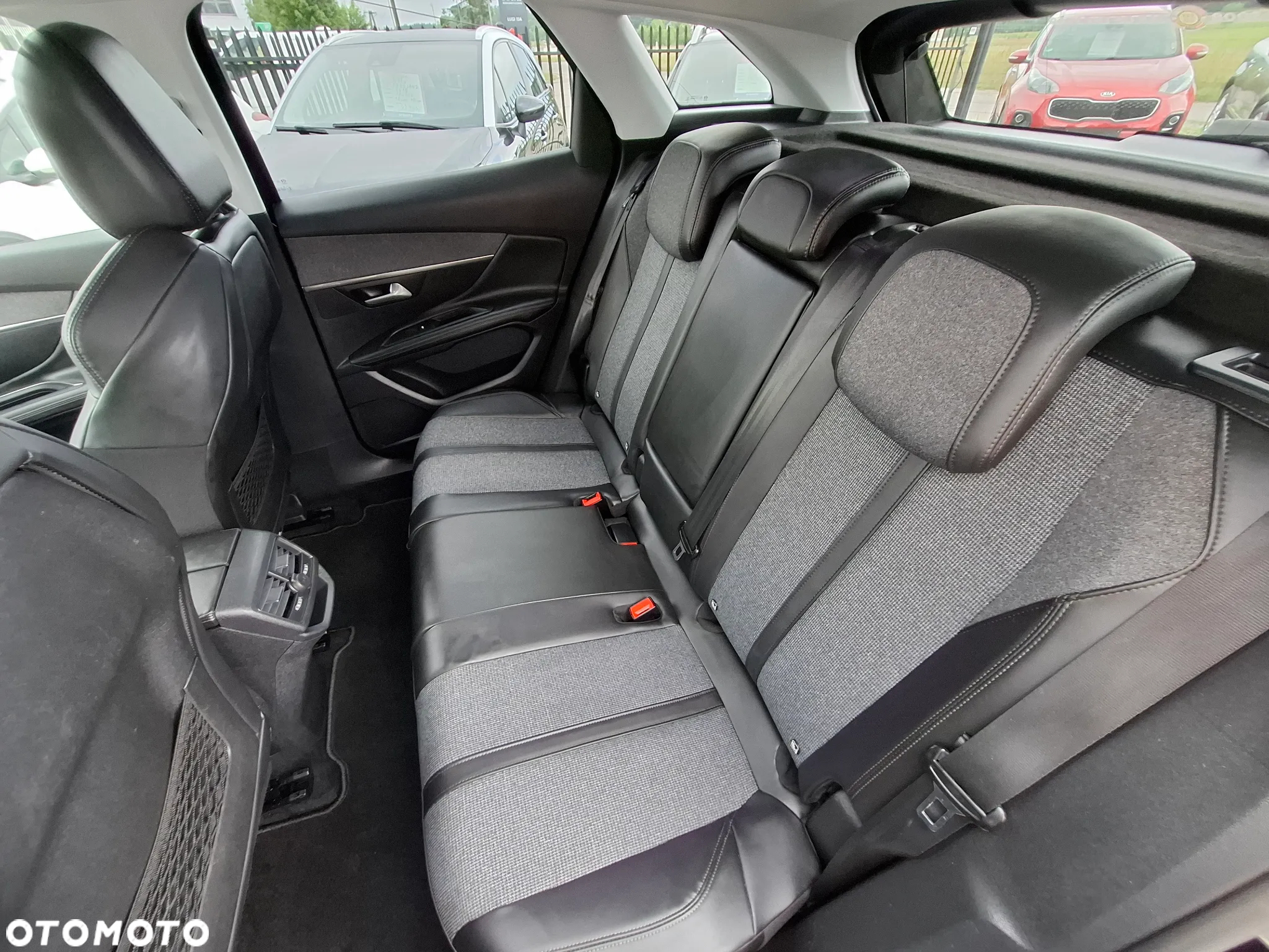 Peugeot 3008 1.6 THP Allure S&S EAT6 - 12