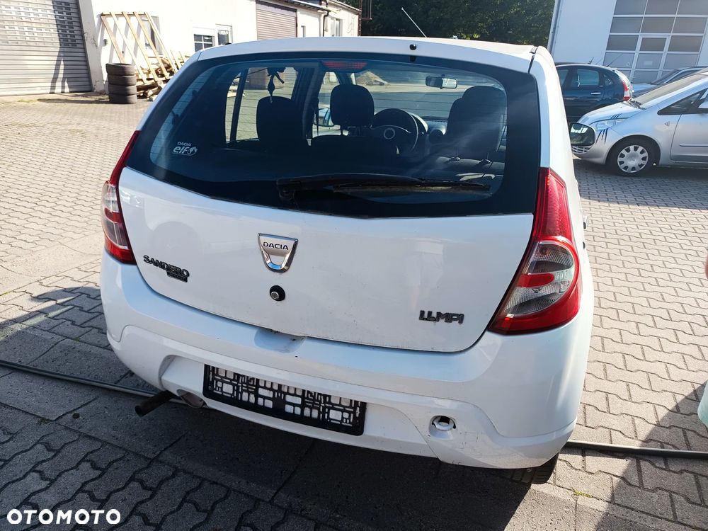 Dacia Sandero - 4