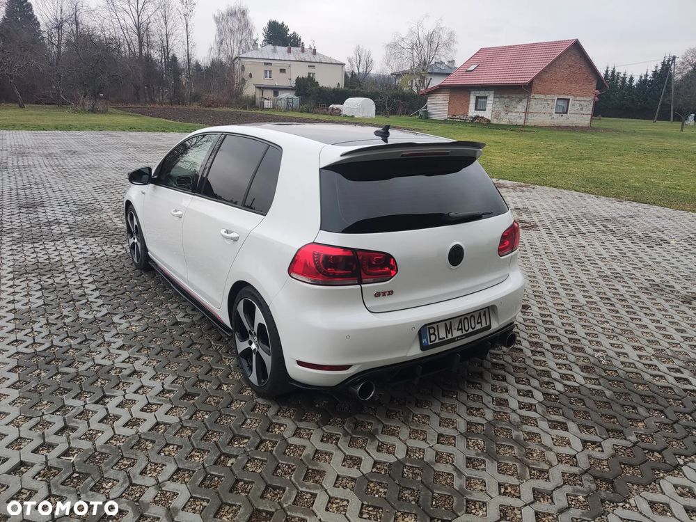 Volkswagen Golf 2.0 TDI DPF DSG GTD - 3