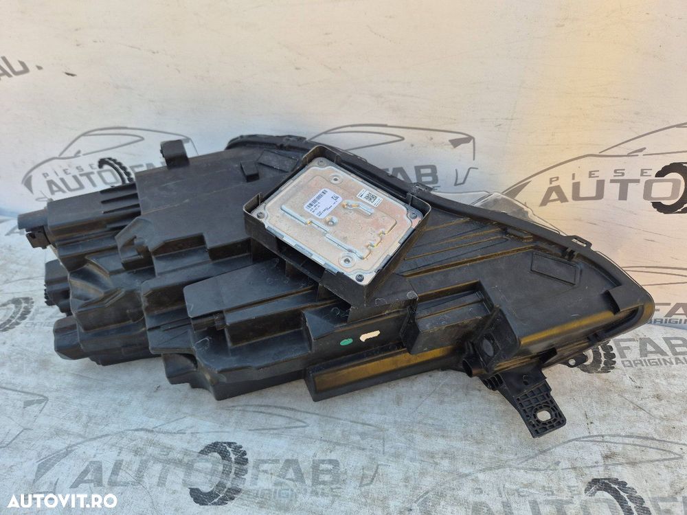 Far dreapta Ford Kuga 3 Full LED LV4B-13016-AN an 2019-2020-2021-2023 - 9