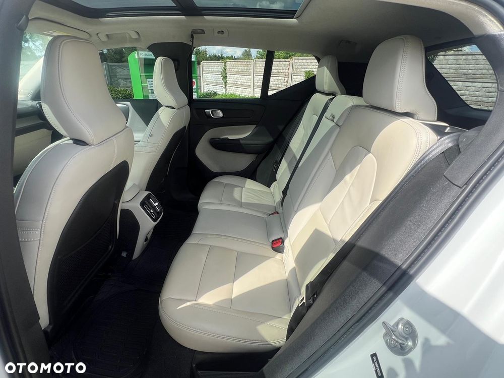 Volvo XC 40 B5 AWD Ultimate Bright - 17