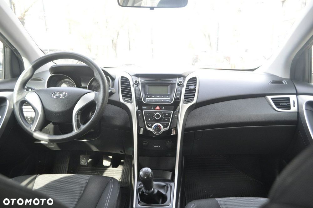 Hyundai i30 1.4 Comfort - 8