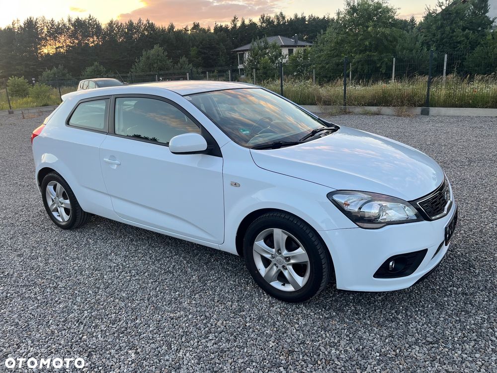 Kia ProCeed 1.4 CVVT Dream-Team Edition - 10