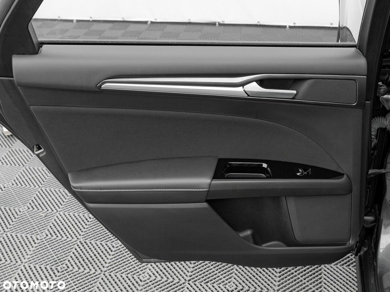 Ford Mondeo 2.0 EcoBlue Trend - 24