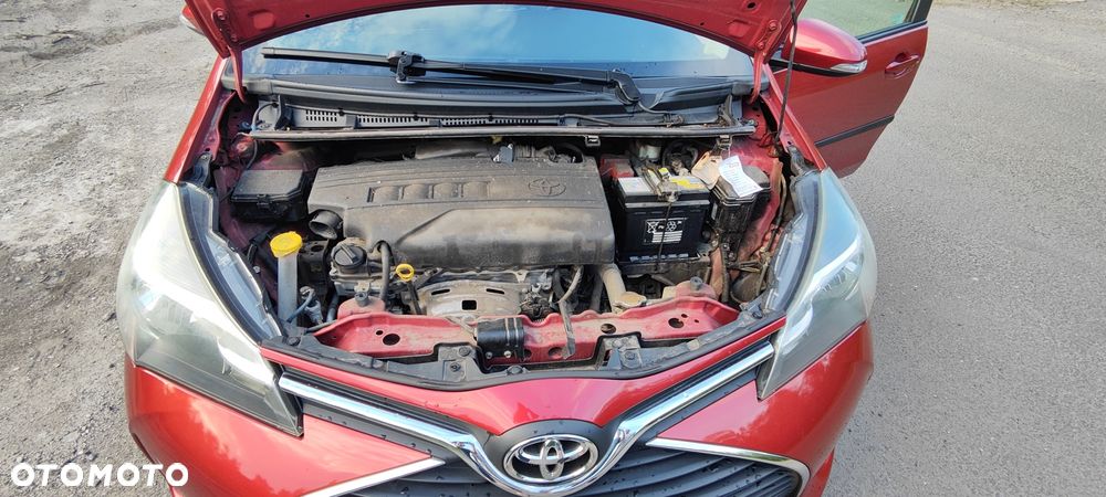 Toyota Yaris 1.33 Premium EU6 - 23
