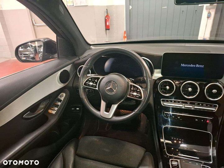 Mercedes-Benz GLC 300 e 4Matic 9G-TRONIC Exclusive - 12