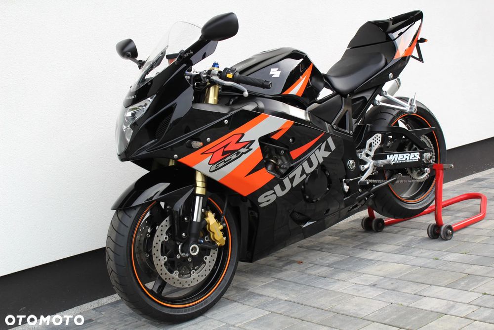 Suzuki GSX-R - 1