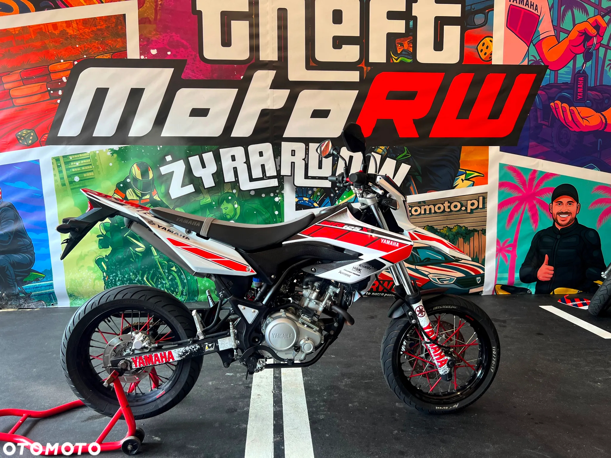 Yamaha WR - 18