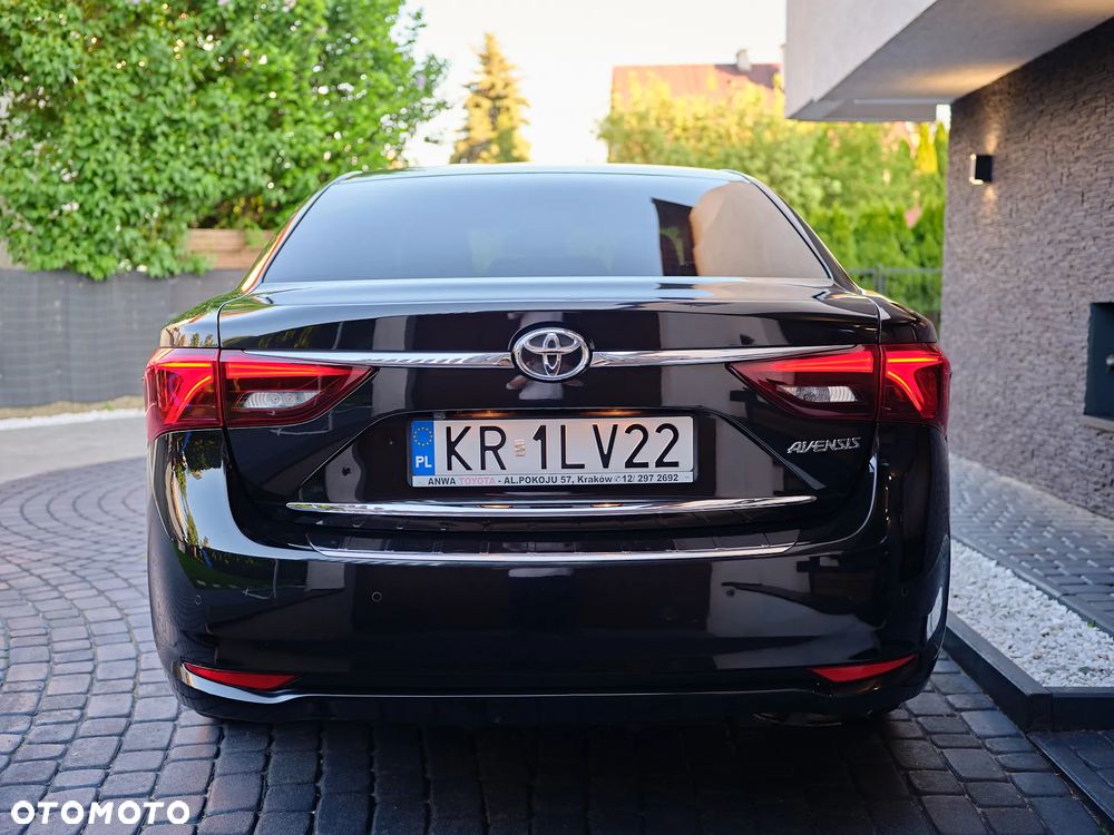 Toyota Avensis 2.0 Prestige MS - 10