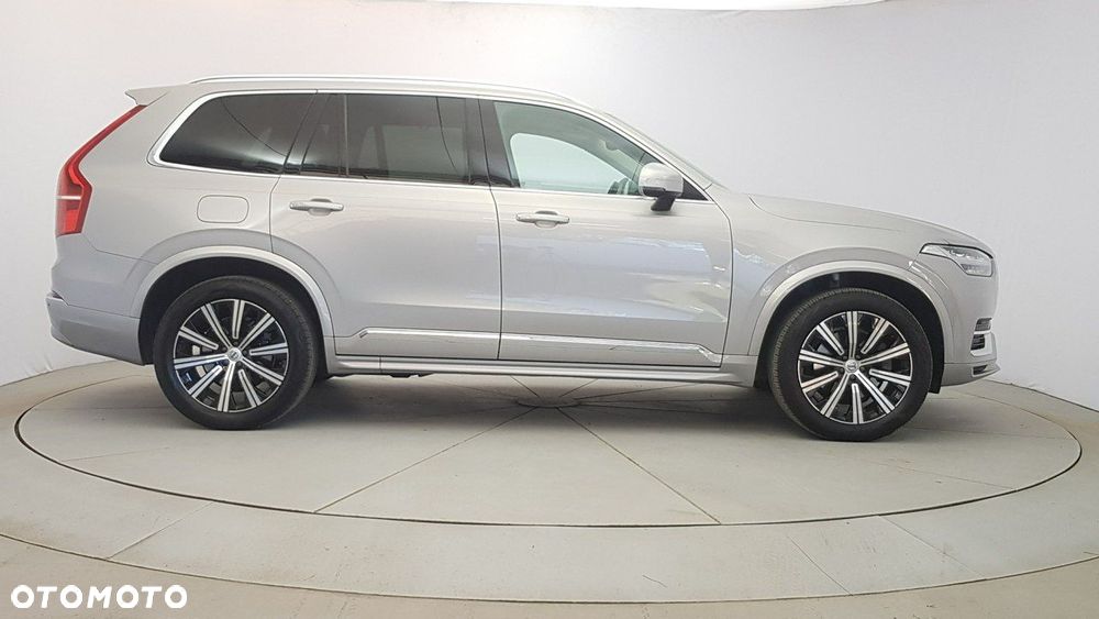 Volvo XC 90 - 8