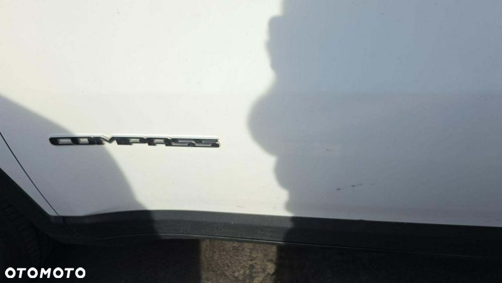 Jeep Compass - 15
