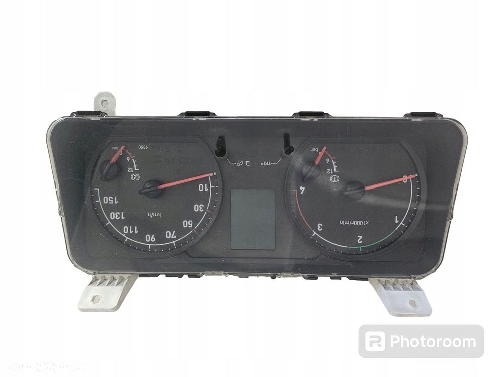 Licznik Nissan NT500 NT400 Renault Gama D - 1