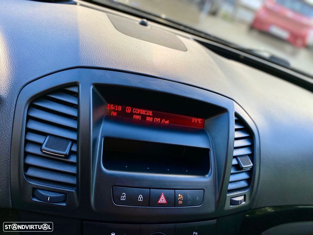 Opel Insignia Sports Tourer 2.0 CDTi Cosmo - 19