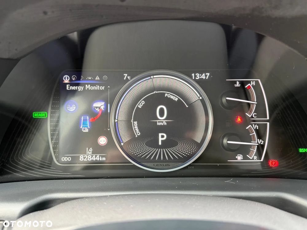 Lexus ES 300h Business Edition - 9