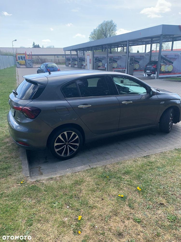 Fiat Tipo 1.4 T-Jet 16v Lounge - 12