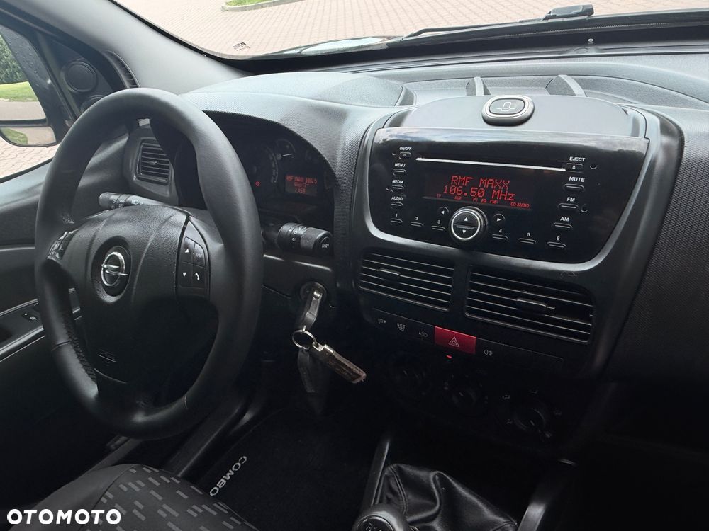 Opel Combo - 25