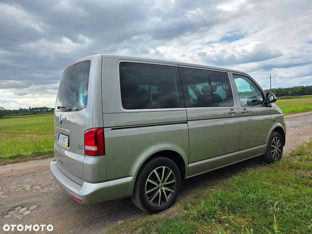 Volkswagen Multivan - 29
