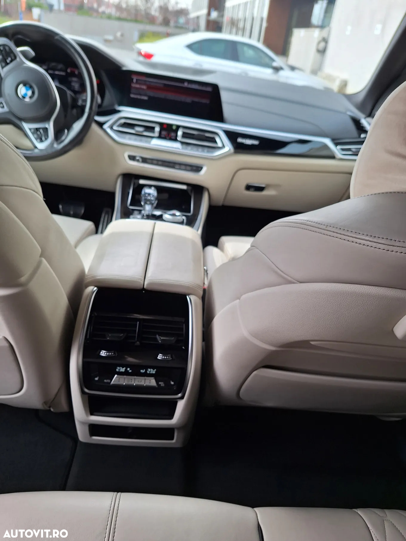BMW X5 M M50d - 9