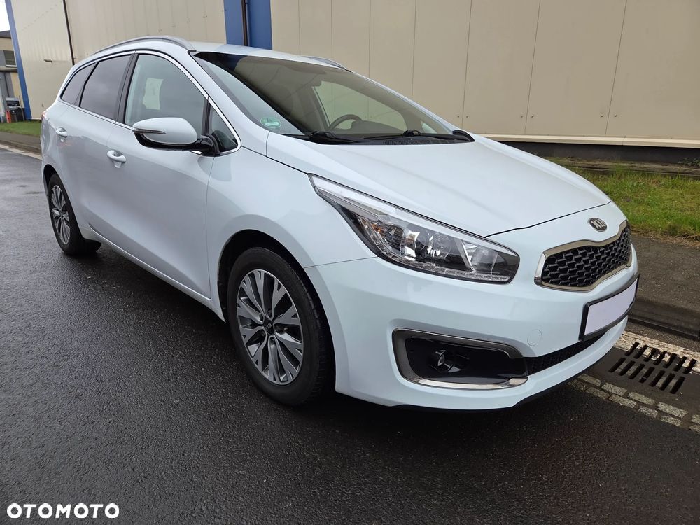 Kia Ceed 1.6 GDI Business Line - 10
