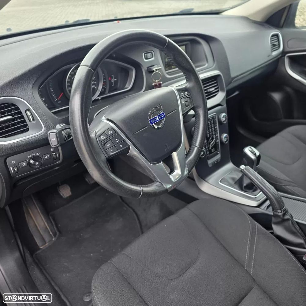 Volvo V40 2.0 D2 Kinetic Eco - 11