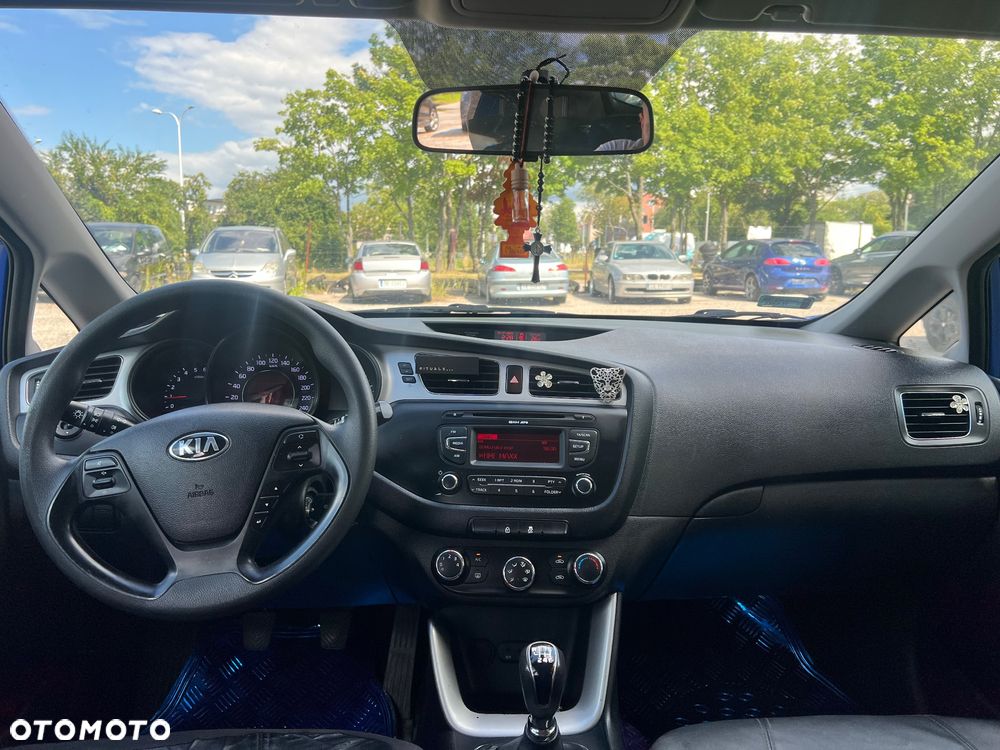 Kia Ceed - 14