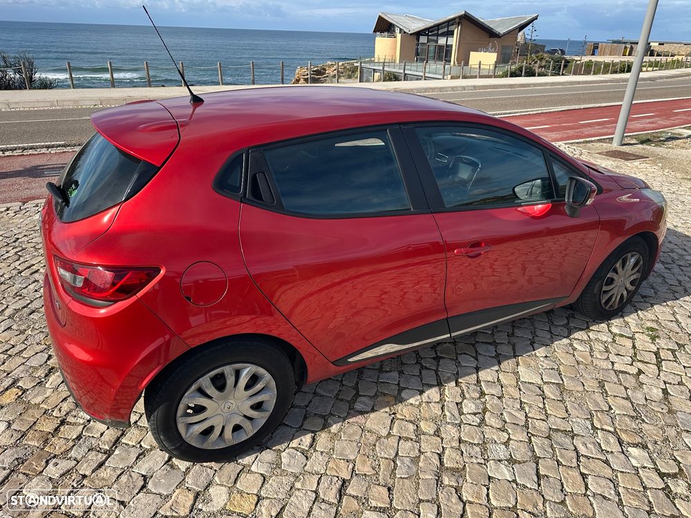 Renault Clio - 6