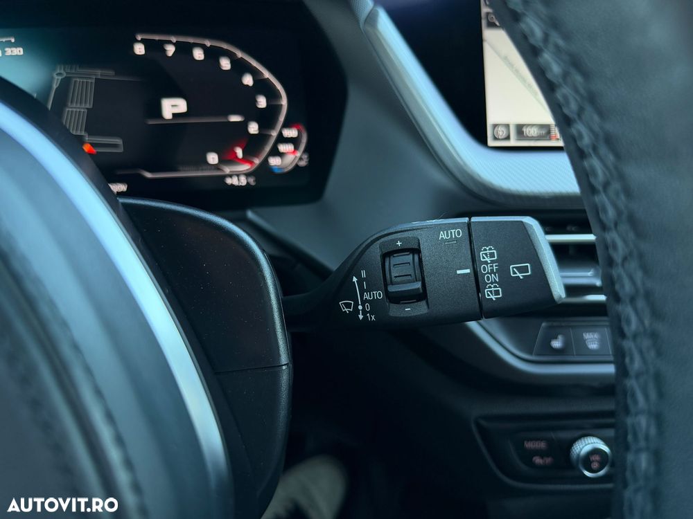 BMW M1 M135i xDrive AT - 16