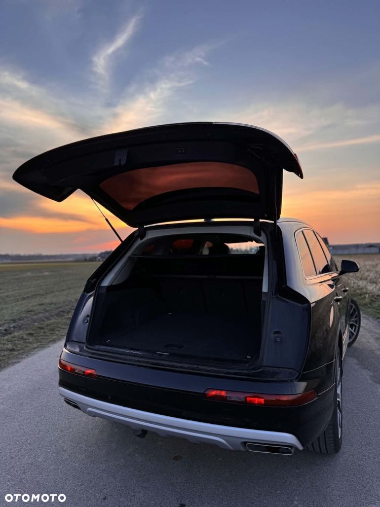 Audi Q7 - 10