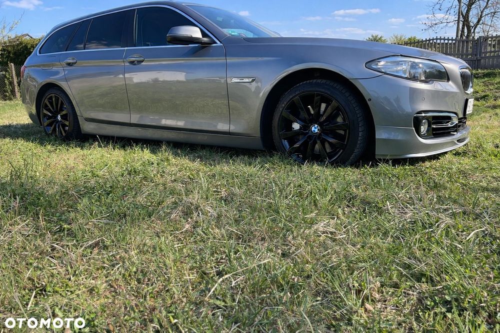 BMW Seria 5 525d Luxury Line - 2