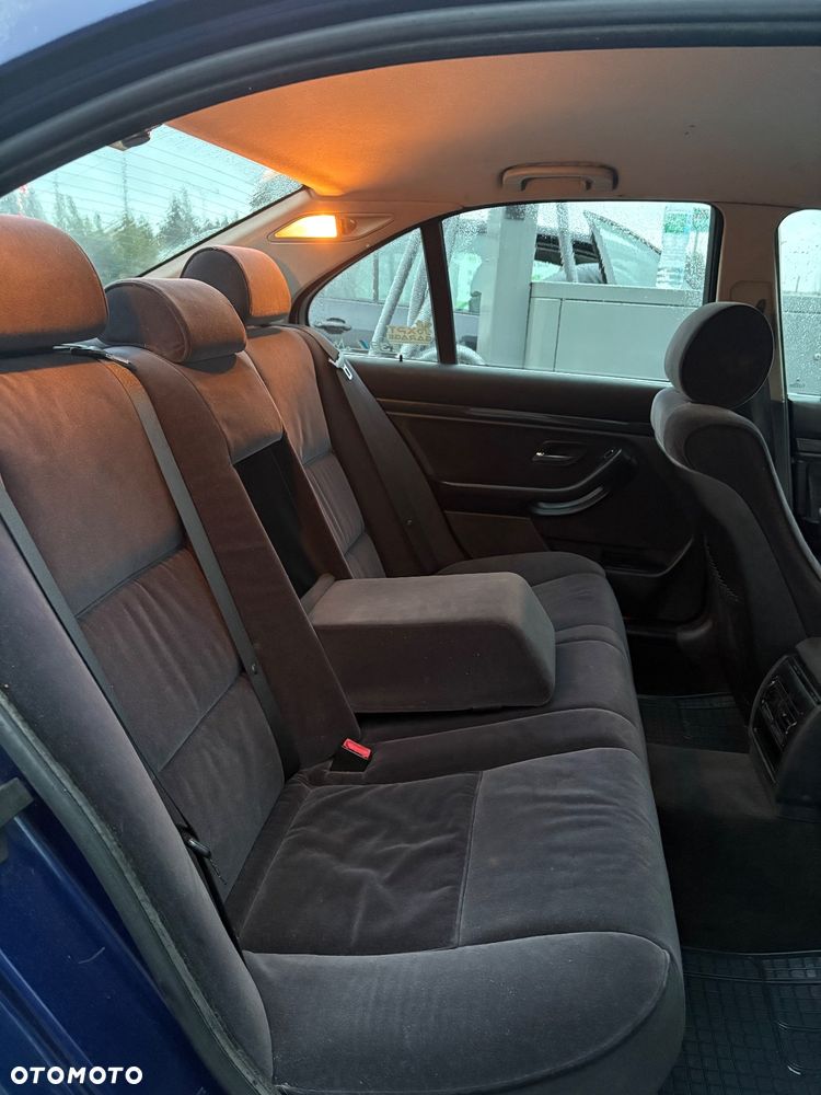 BMW Seria 5 523i - 16