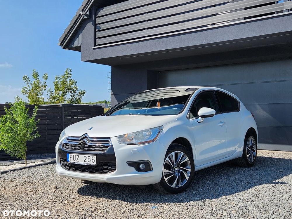 Citroën DS4 HDi 165 SoChic - 3