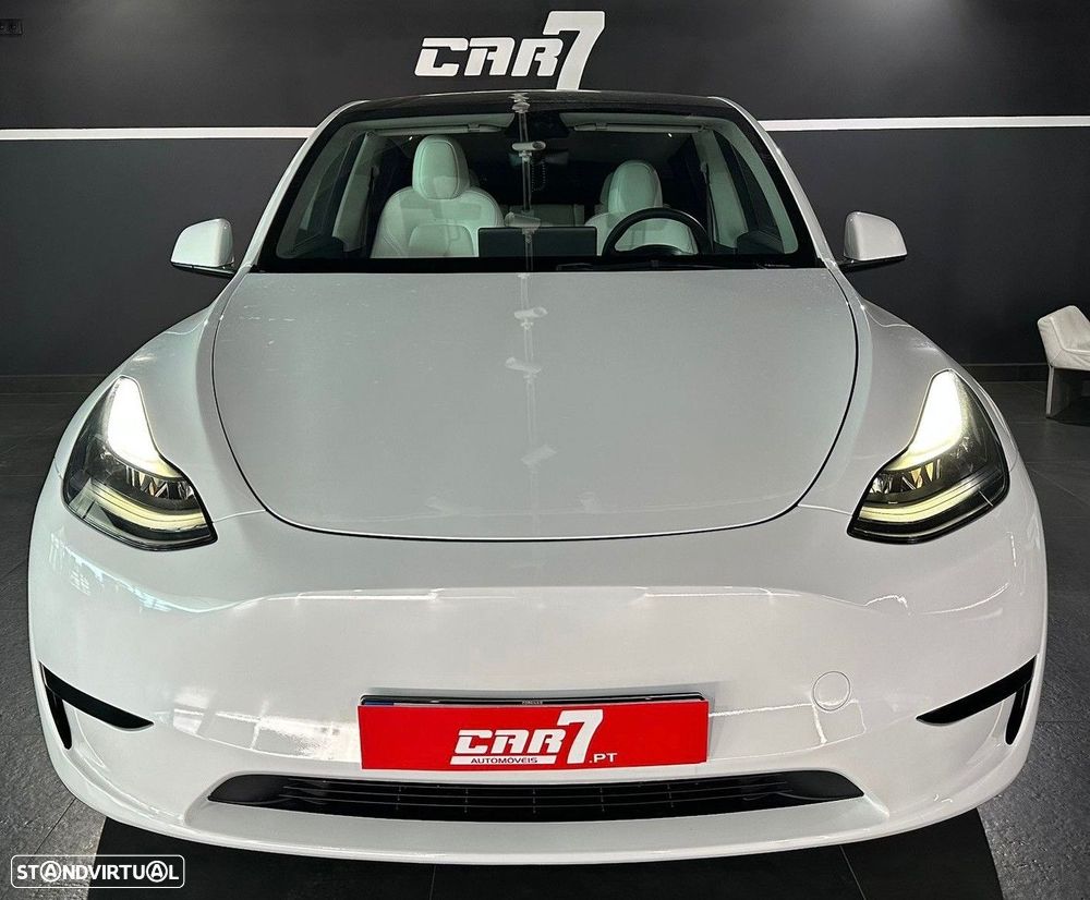Tesla Model Y Standard RWD - 3