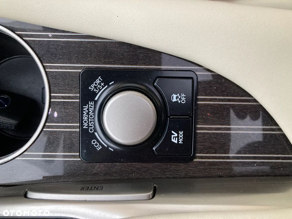 Lexus RX 450h Prestige - 19