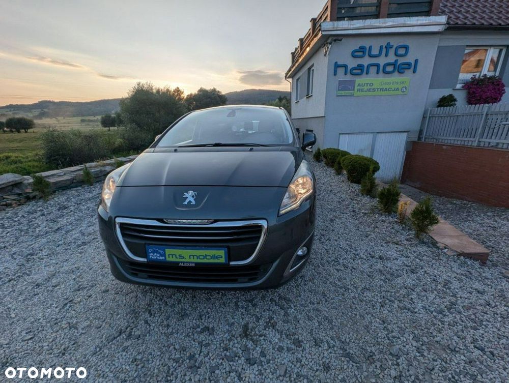 Peugeot 5008 - 12