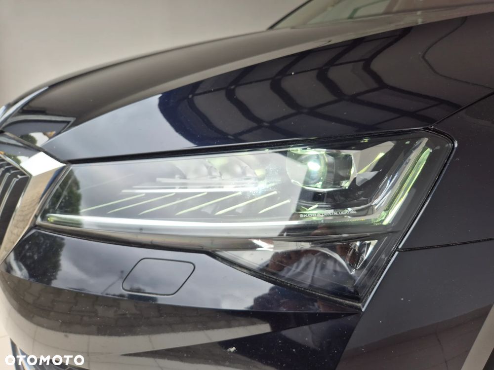 Skoda Superb 2.0 TDI 4x4 L&K DSG - 9