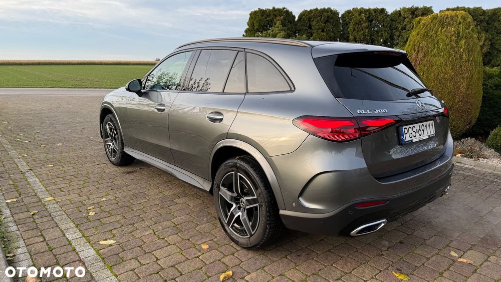 Mercedes-Benz GLC 300 4-Matic - 2
