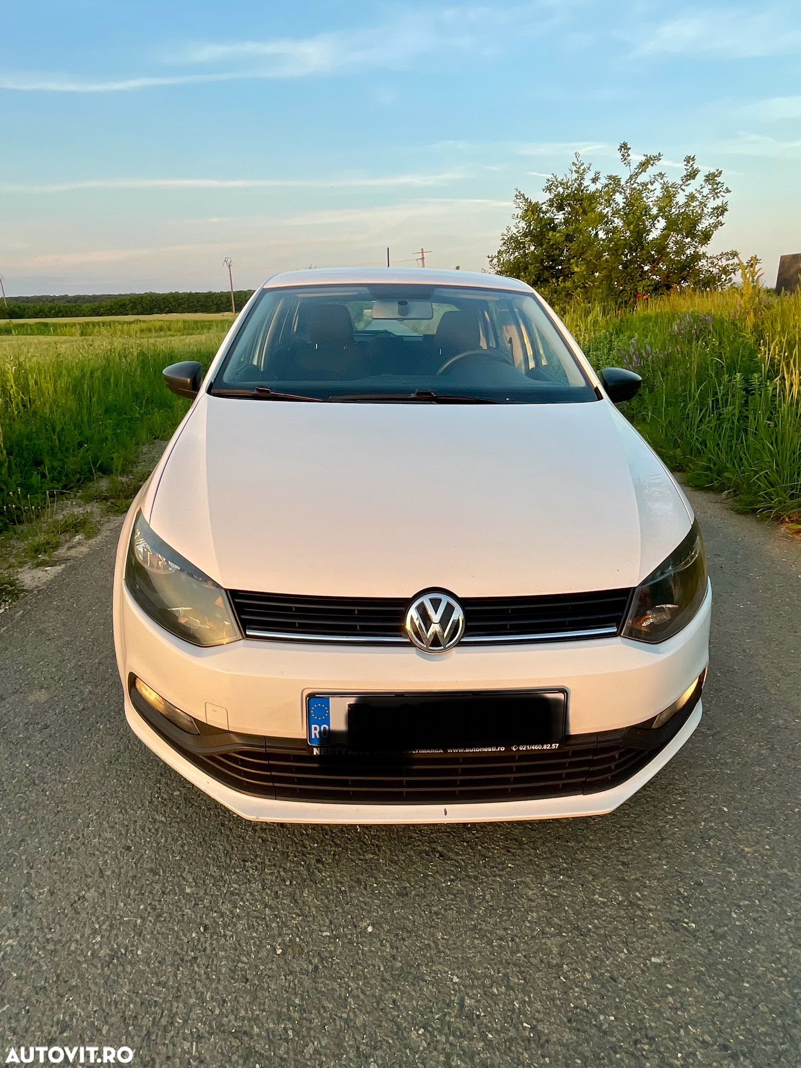 Volkswagen Polo - 1