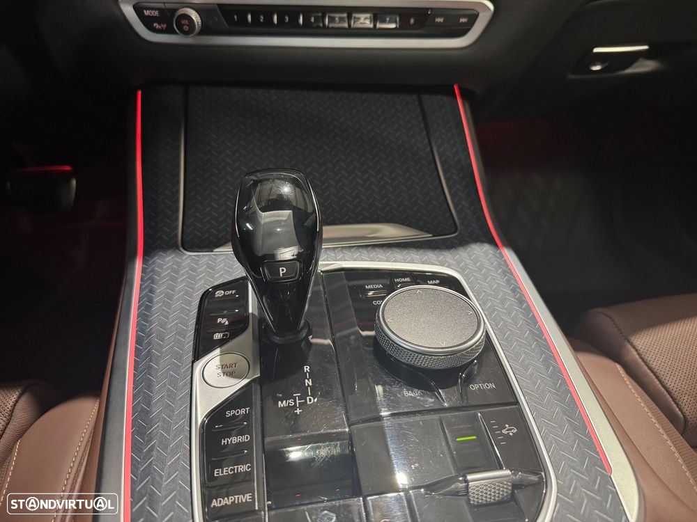 BMW X5 45 e xDrive Pack M - 41