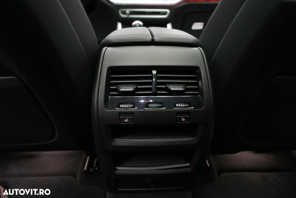 BMW X6 xDrive40i - 31