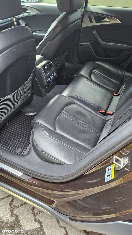 Audi A6 Allroad - 12