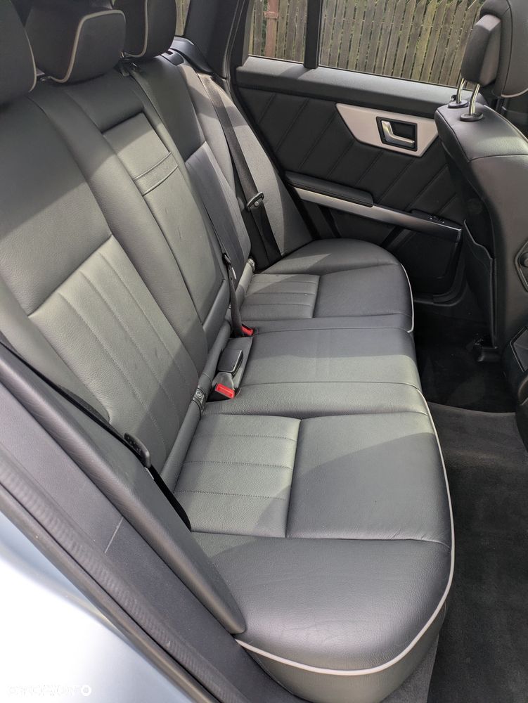 Mercedes-Benz GLK 220 CDI DPF BlueEFFICIENCY 7G-TRONIC SPORT EDITION - 27