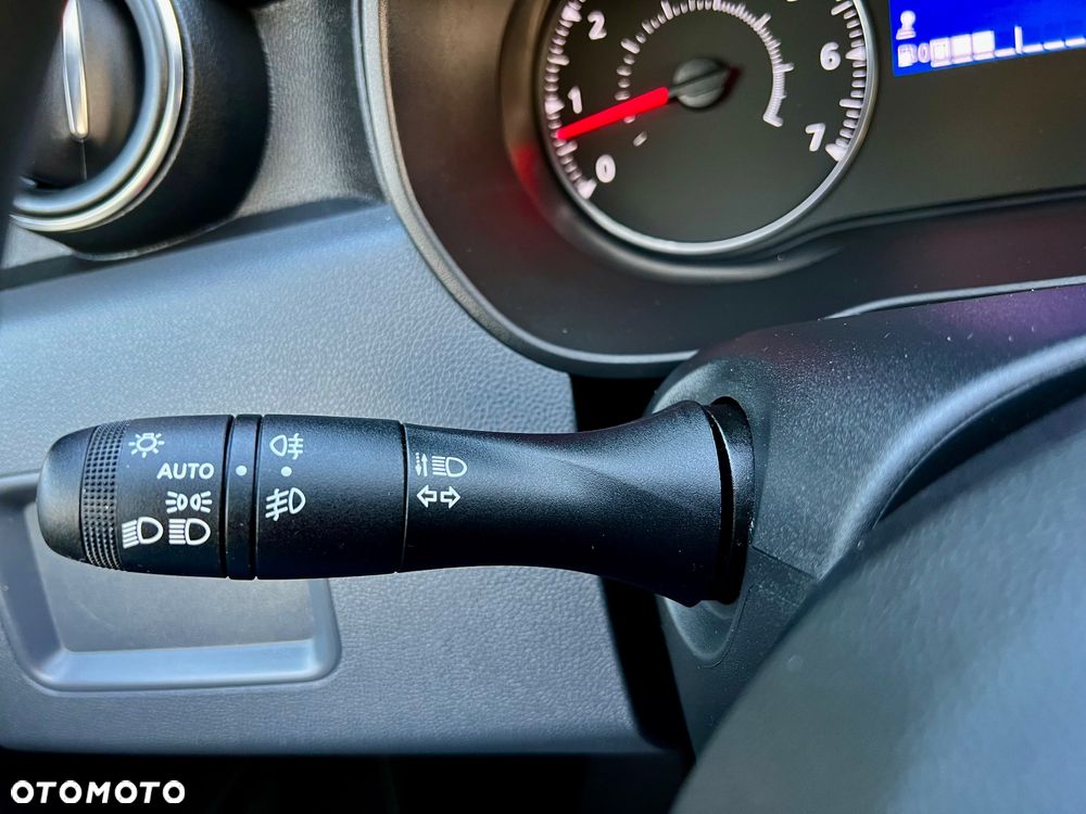 Dacia Duster 1.6 SCe Laureate S&S - 22