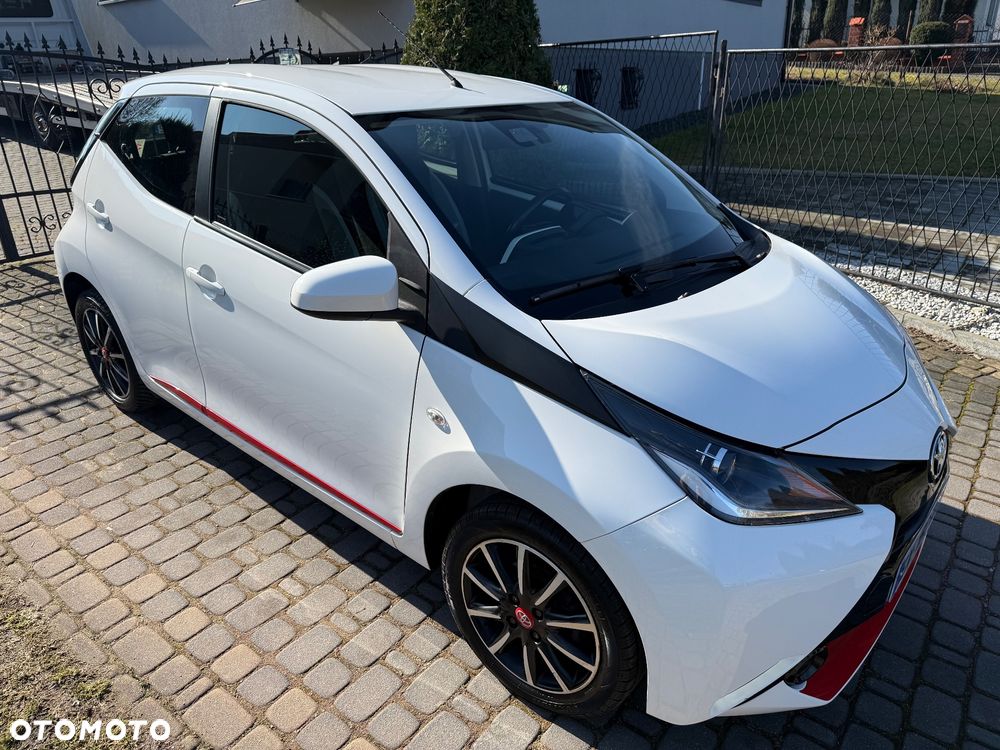 Toyota Aygo x-clusiv - 6