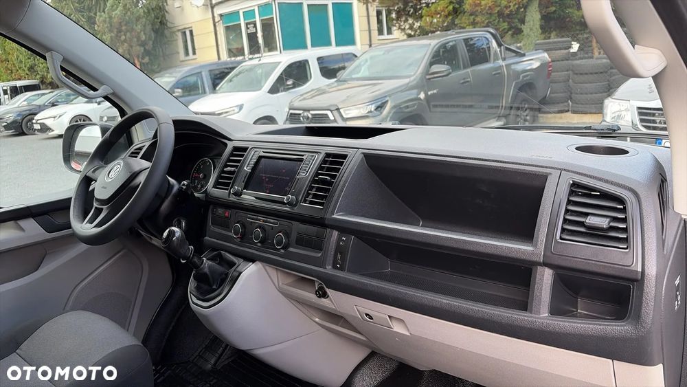 Volkswagen Transporter - 27