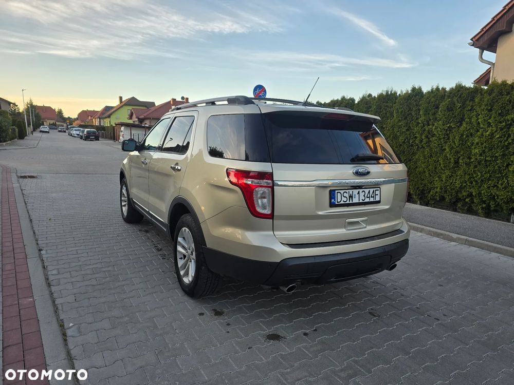 Ford Explorer - 8