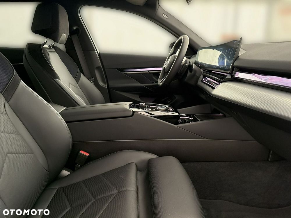 BMW Seria 5 - 23